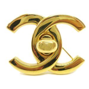 AUTH CHANEL CC Logos Turnlock Motif Brooch Pin Corsage Gold-Tone 96A Vintage